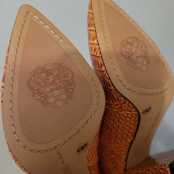 Vince Camuto Benedie Patent Leather Ankle Booties , brand new  Size 6.5 - Picture 6 of 7